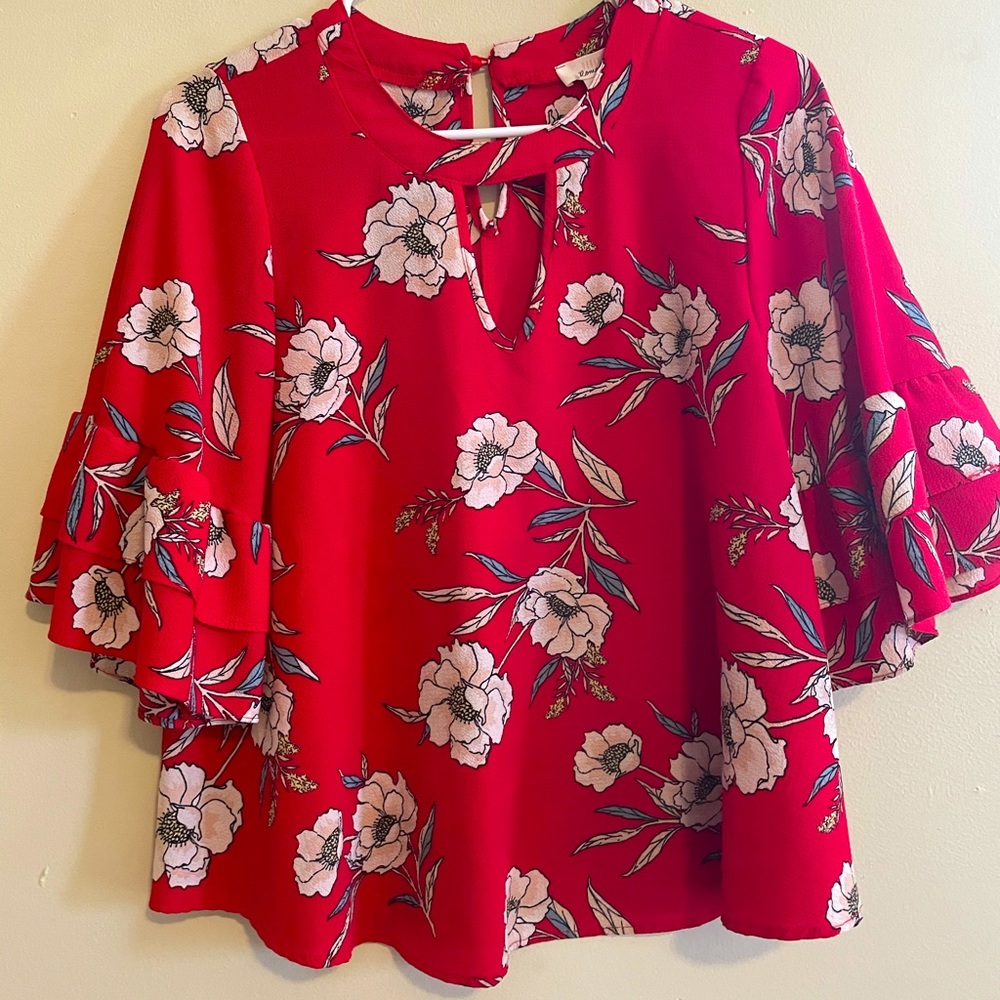 SOLD Flowy Floral Top